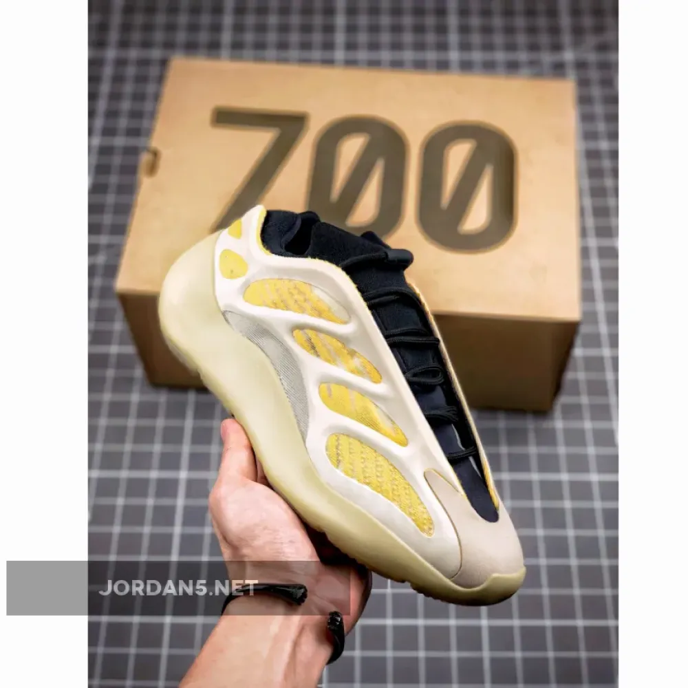 adidas Yeezy 700 V3 “Safflower”  G54853