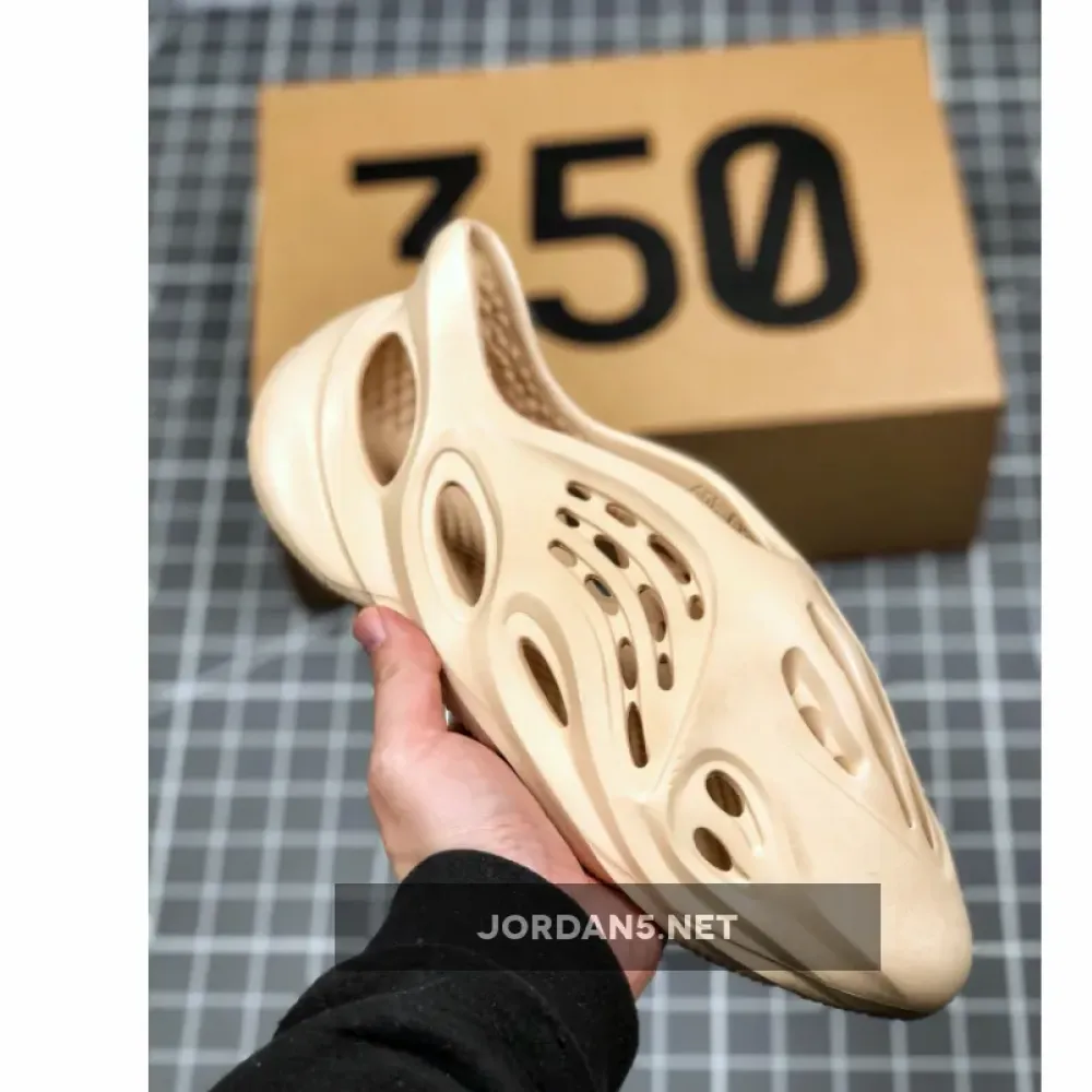 adidas Yeezy Foam Runner Khaki 1680510089