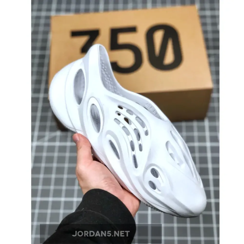 adidas Yeezy Foam Runner White 1680510088