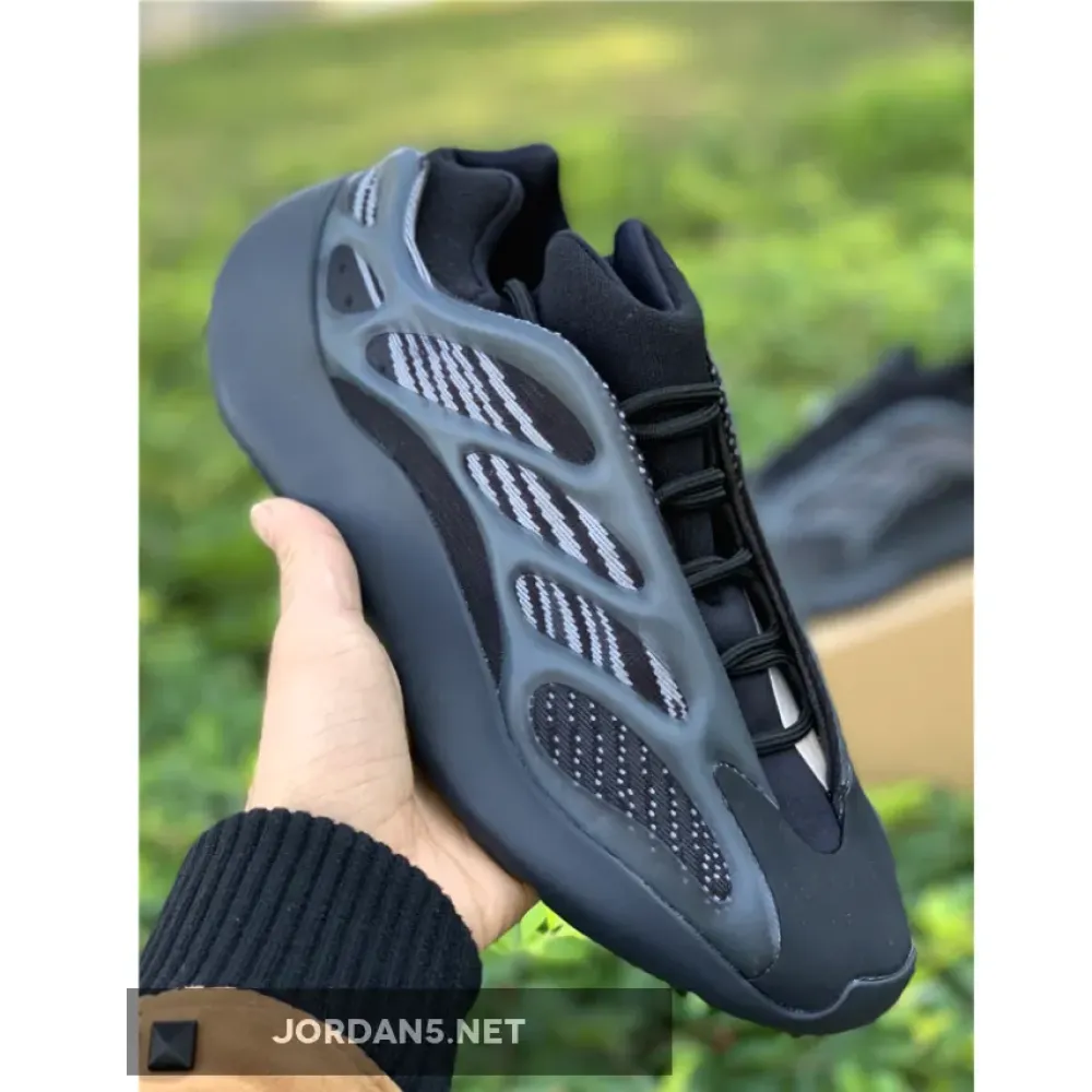 adidas Yeezy 700 V3 “Alvah”  H67799