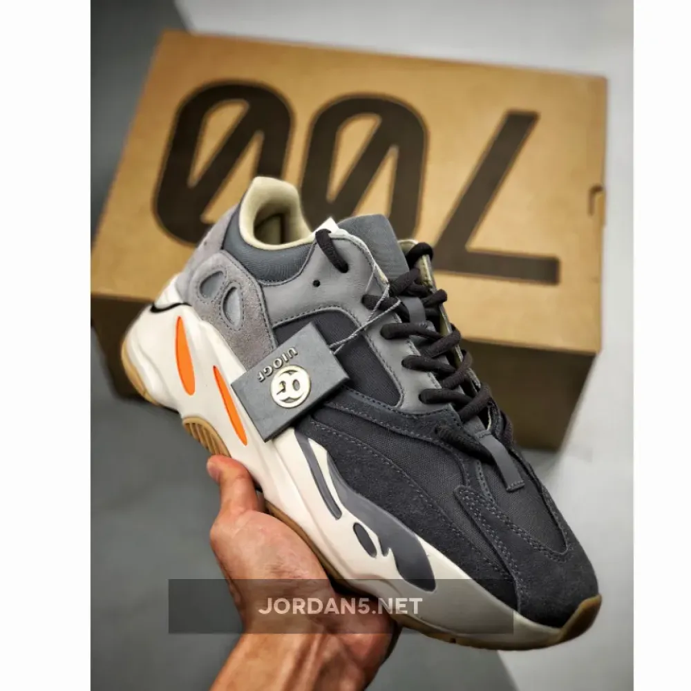 adidas Yeezy Boost 700 ‘Magnet’  FV9922