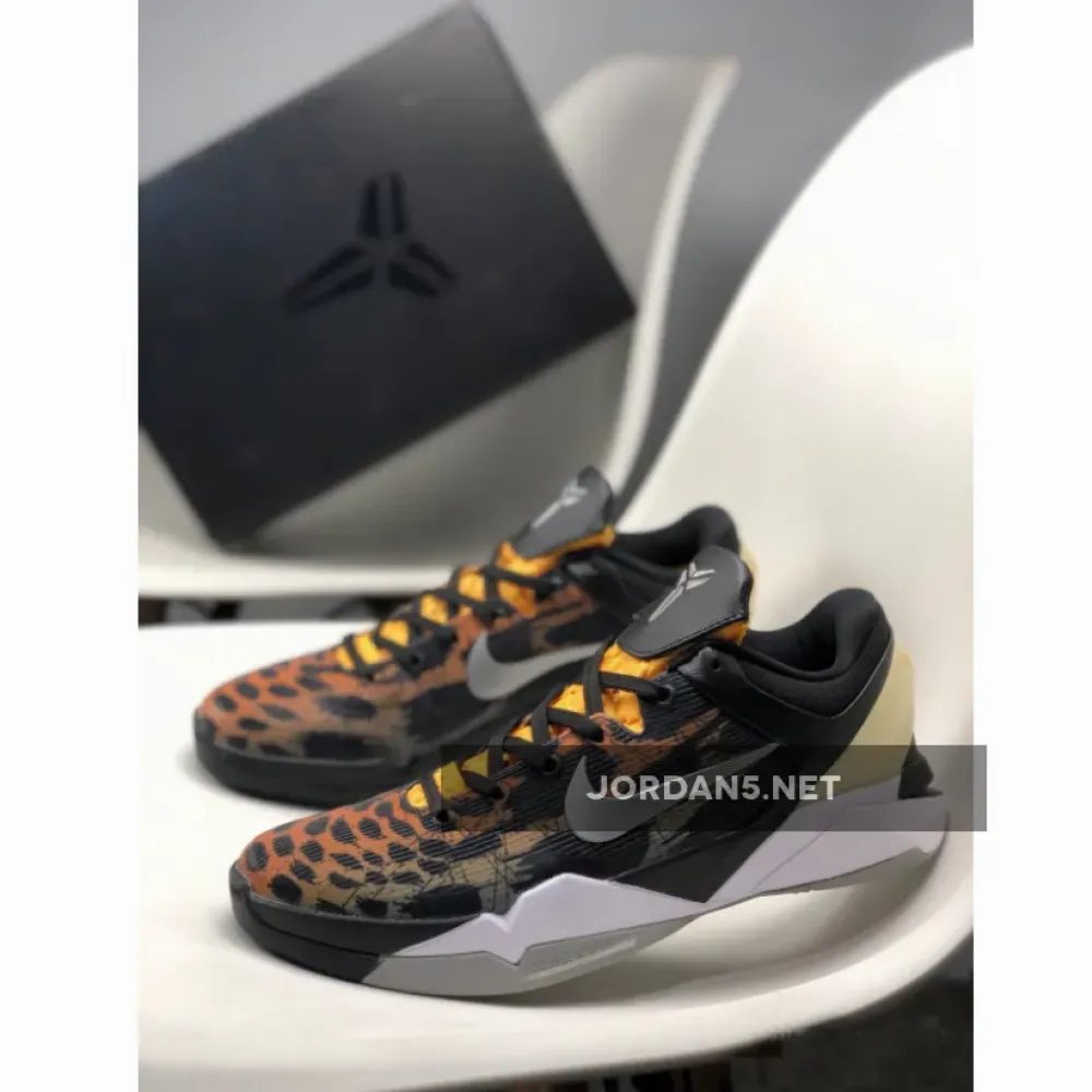 Nike Zoom Kobe 7 ‘Cheetah’ Orange/Medium Grey-Black-Sail 488371-800