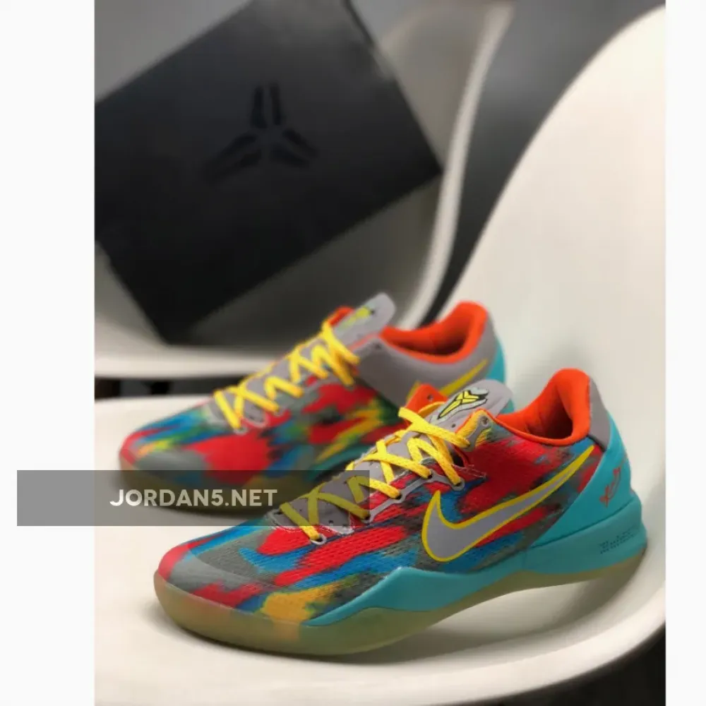 Nike Kobe 8 System ‘Venice Beach’ Grey/Metallic Silver-Tour Yellow 555035-002