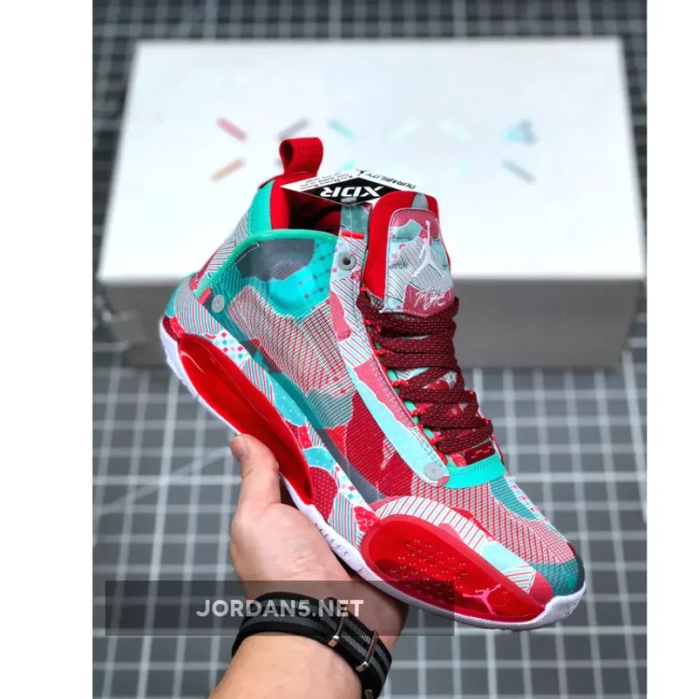 Air Jordan 34(XXXIV) “Wrapping Paper” Christmas PE