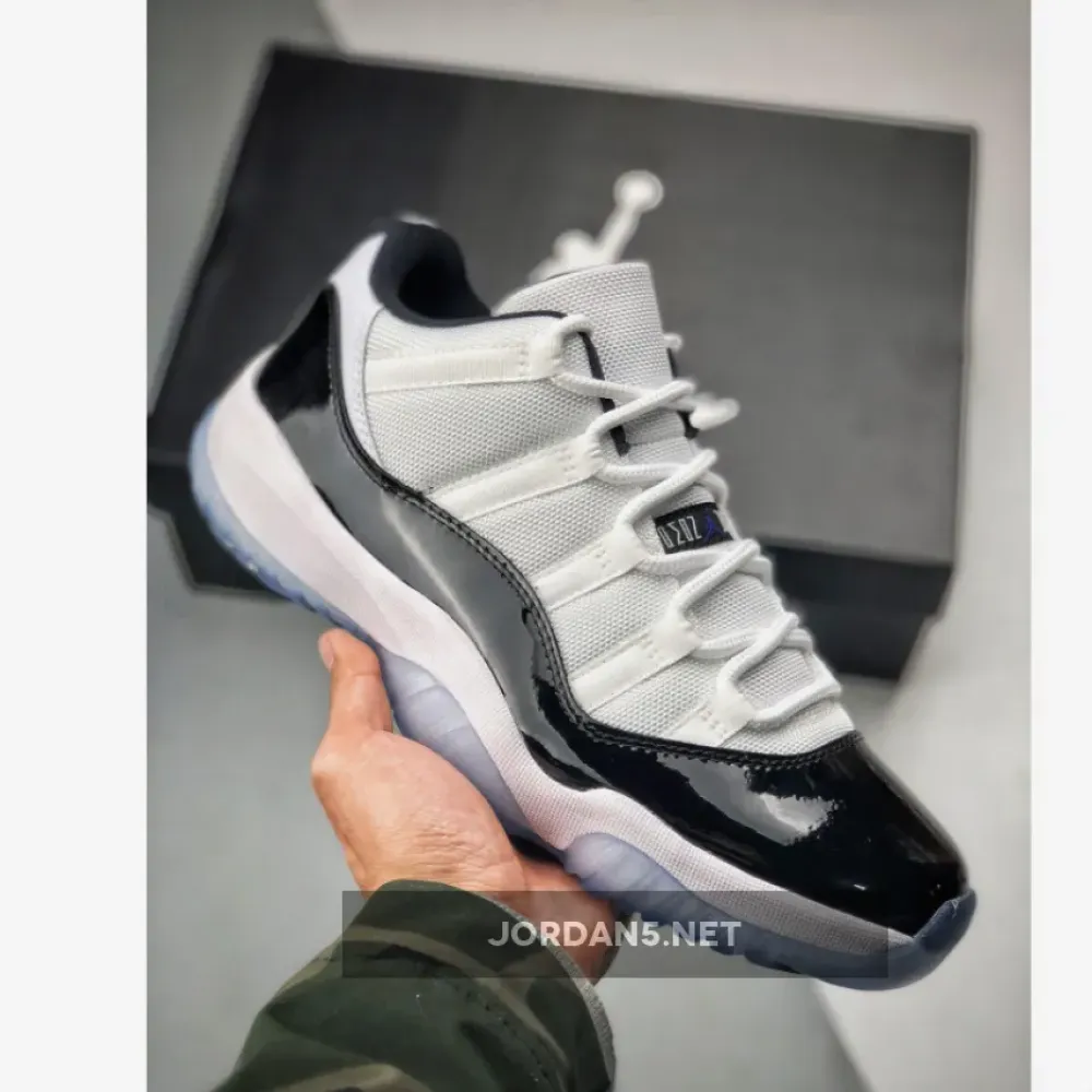 Air Jordan 11 Retro Low ‘Concord’  528895-153