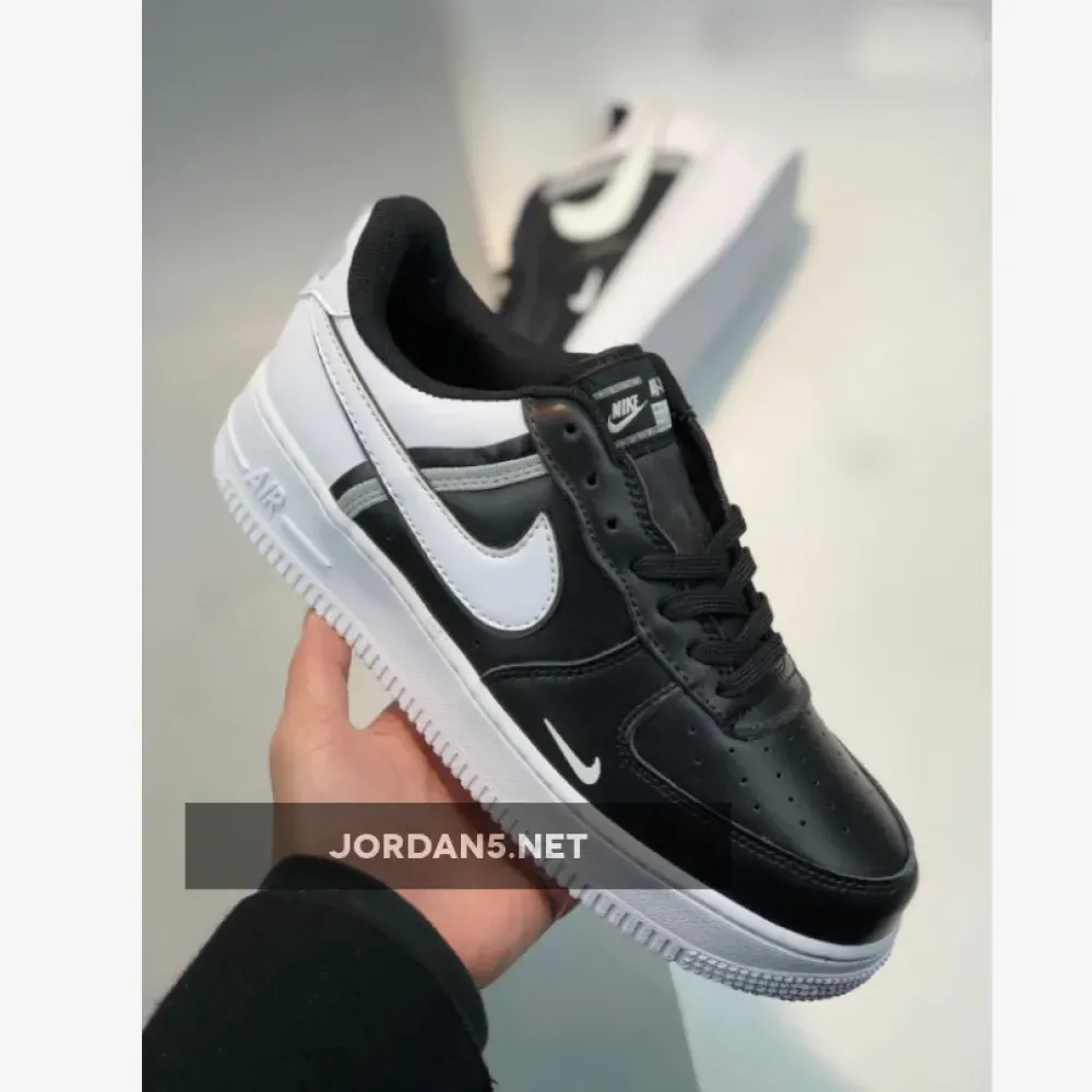Nike Air Force 1 07 LV8 White Black CI0061-001