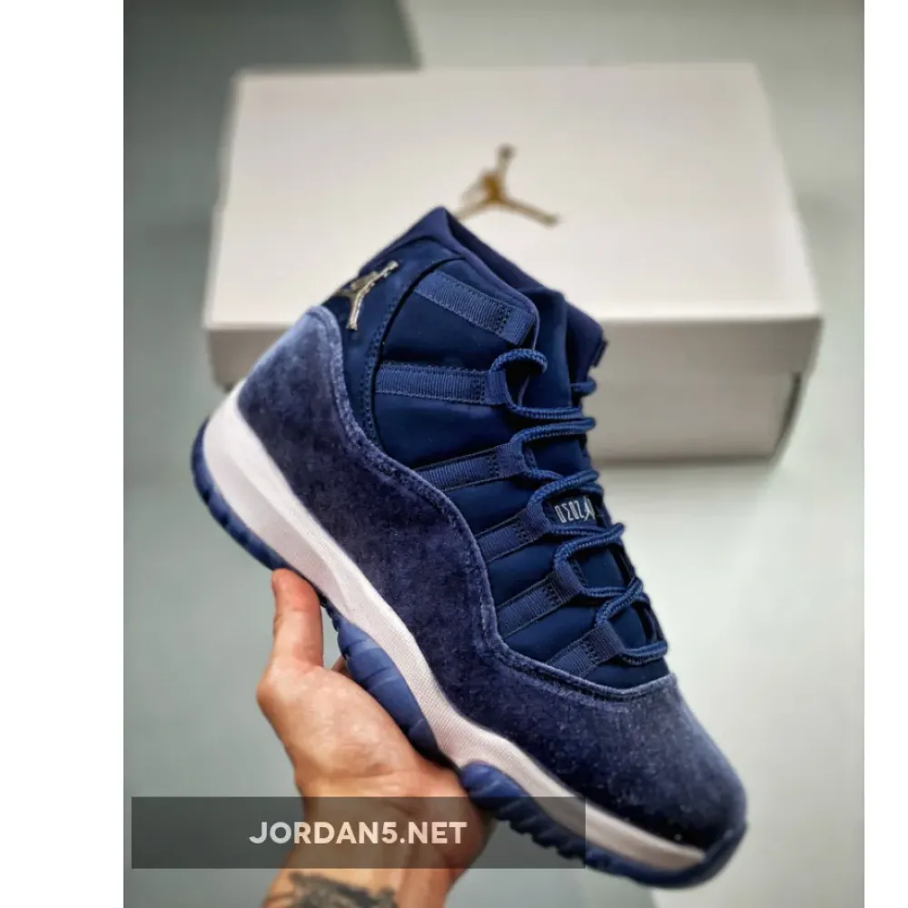Air Jordan 11 Velvet Midnight Navy/Metallic Silver-White  AR0715-441