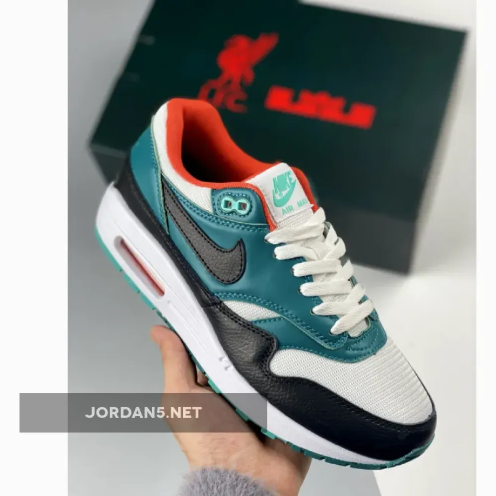 LeBron James x Nike Air Max 1 “Liverpool”  FB8914-100