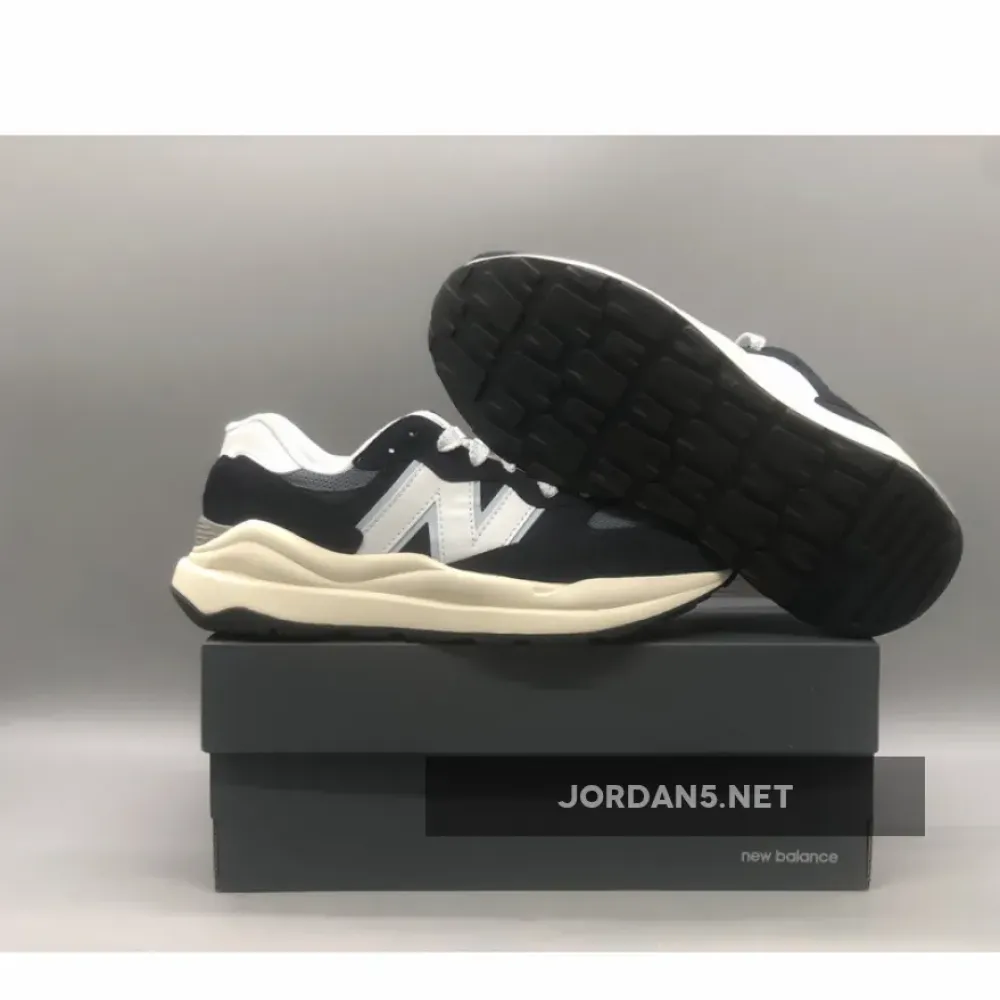 New Balance 57/40 Team Navy/Munsell White  M5740CD