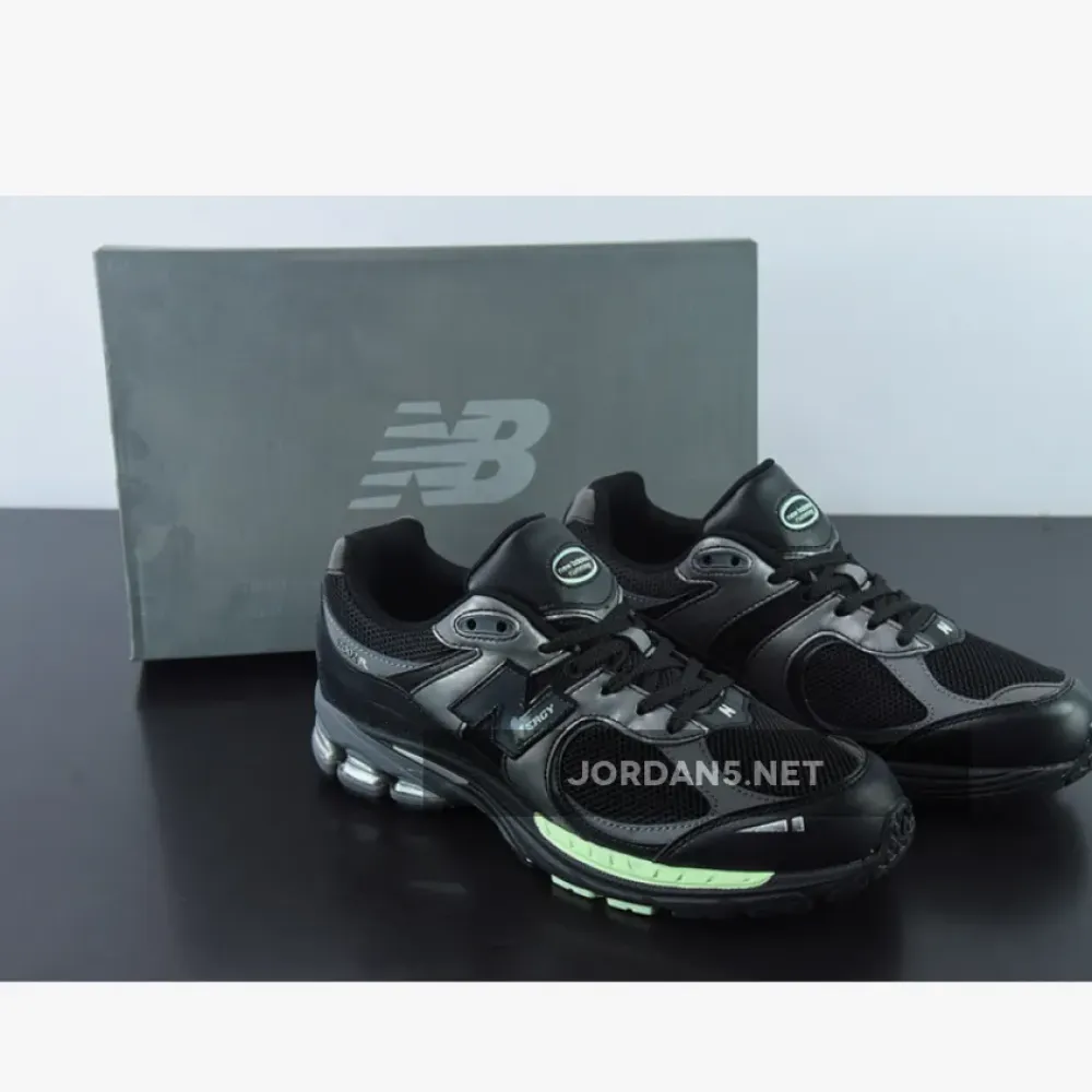 New Balance 2002R Black Powder Green M2002RLD