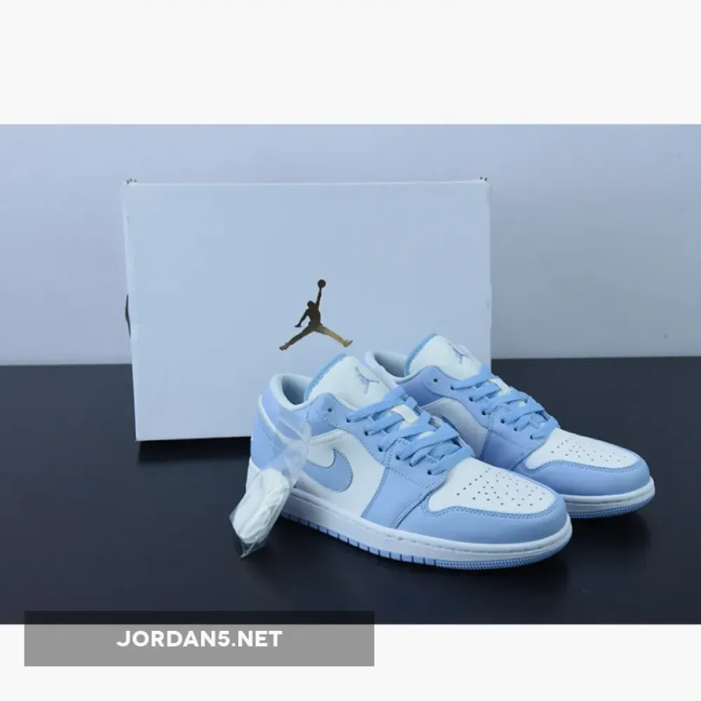 Air Jordan 1 Low “Aluminum”  DC0774-141