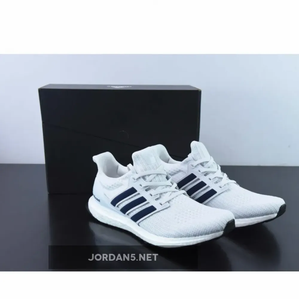 adidas UltraBoost 4.0 White Collegiate Navy  FY9337