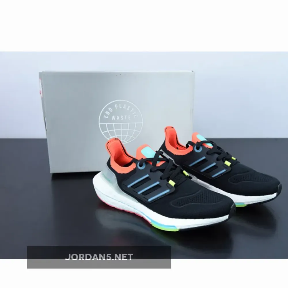 adidas Ultra Boost 22 Core Black/Sky Rush/Turbo GY8681