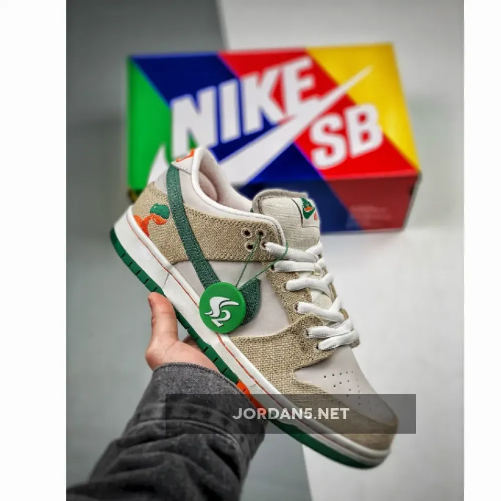 Jarritos x Nike SB Dunk Low Phantom/Safety Orange  FD0860-001