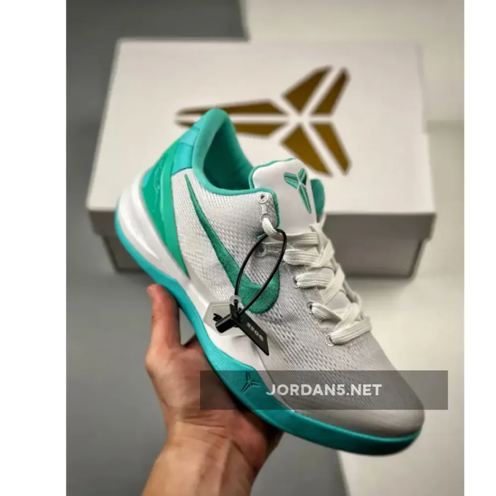 Nike Kobe 8 “Radiant Emerald”  FQ3549-101