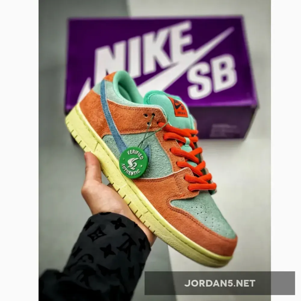 Nike SB Dunk Low Orange/Noise Aqua  DV5429-800