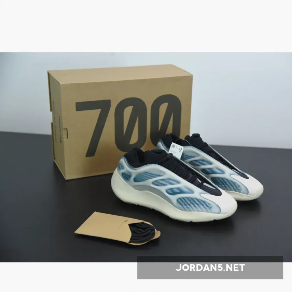 adidas Yeezy 700 V3 “Kyanite”  GY0260