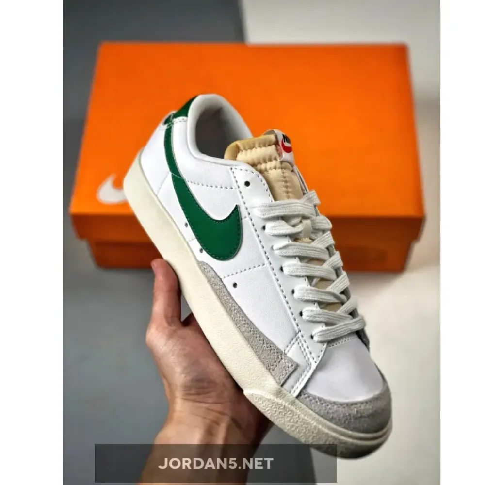 Nike Blazer Low 77 Vintage White Pine Green  DA6364-115