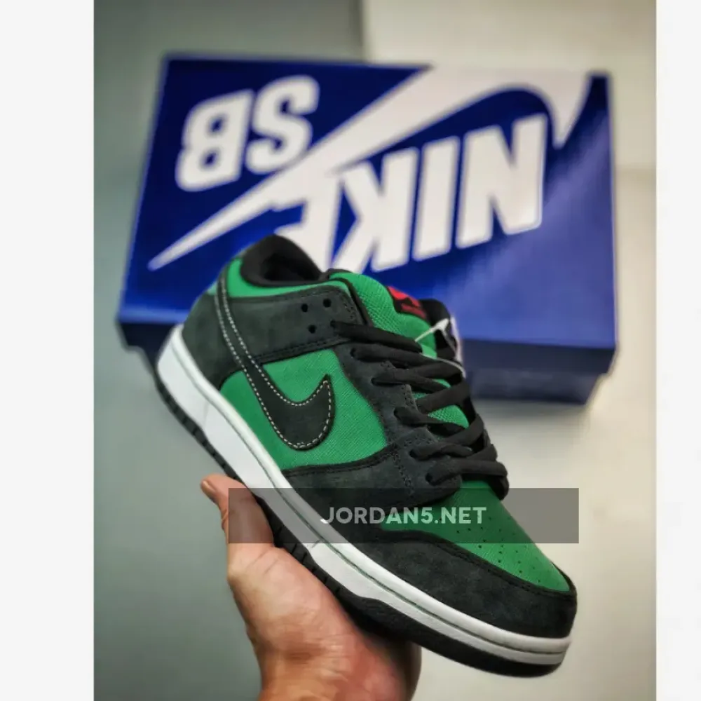 Nike SB Dunk Low Premium ‘Pine Green Woodgrain’ 313170-306