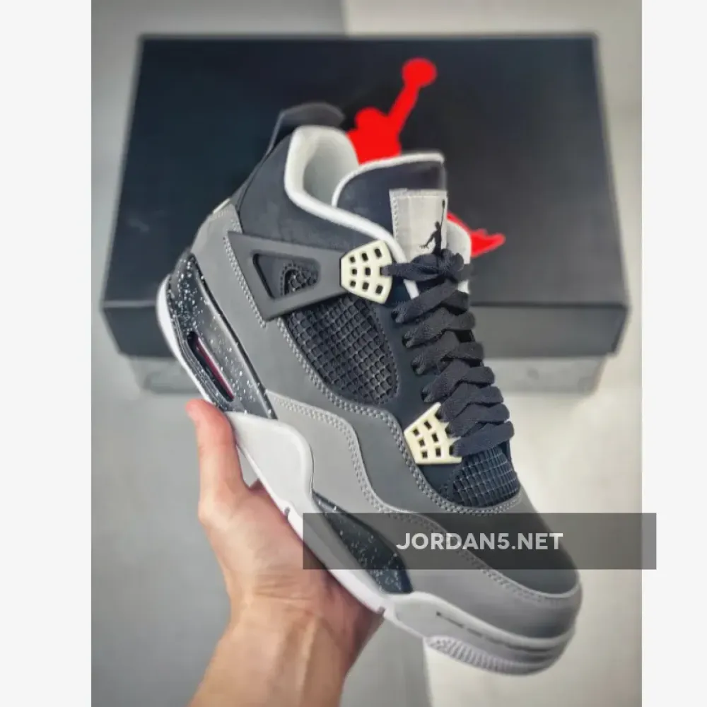 Air Jordan 4 Retro ‘Fear’ Black/White-Cool Grey  626969-030