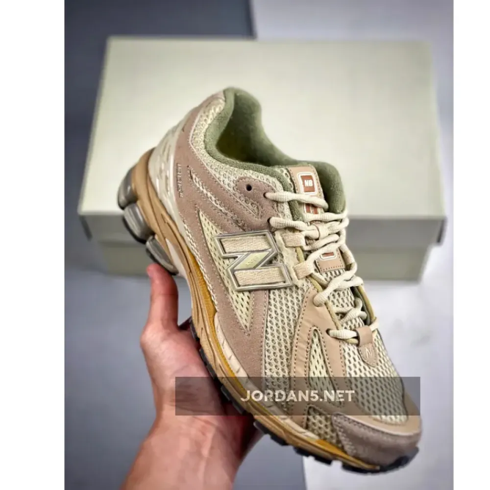 Auralee x New Balance 1906R ‘Bone White’  M1906RAU