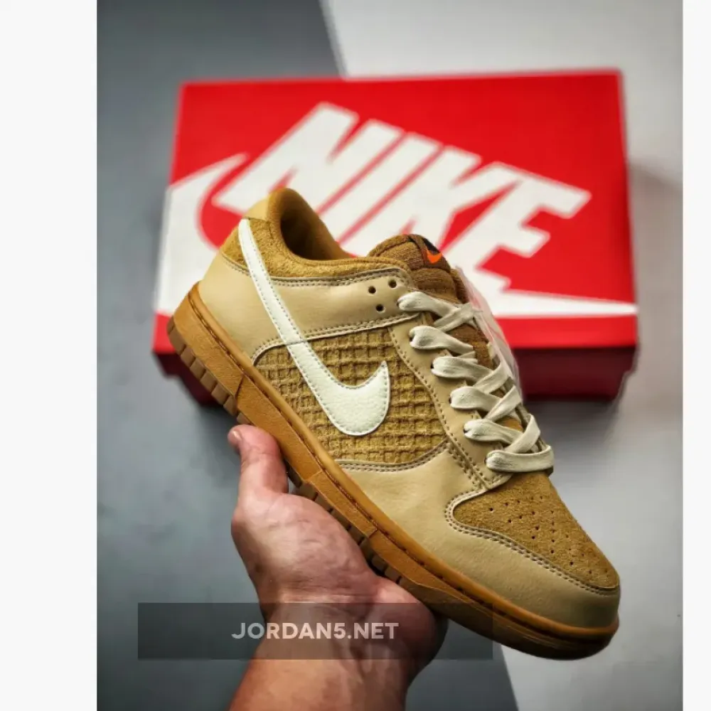 Nike Dunk Low “Waffle” Brown/White  FZ4041-744
