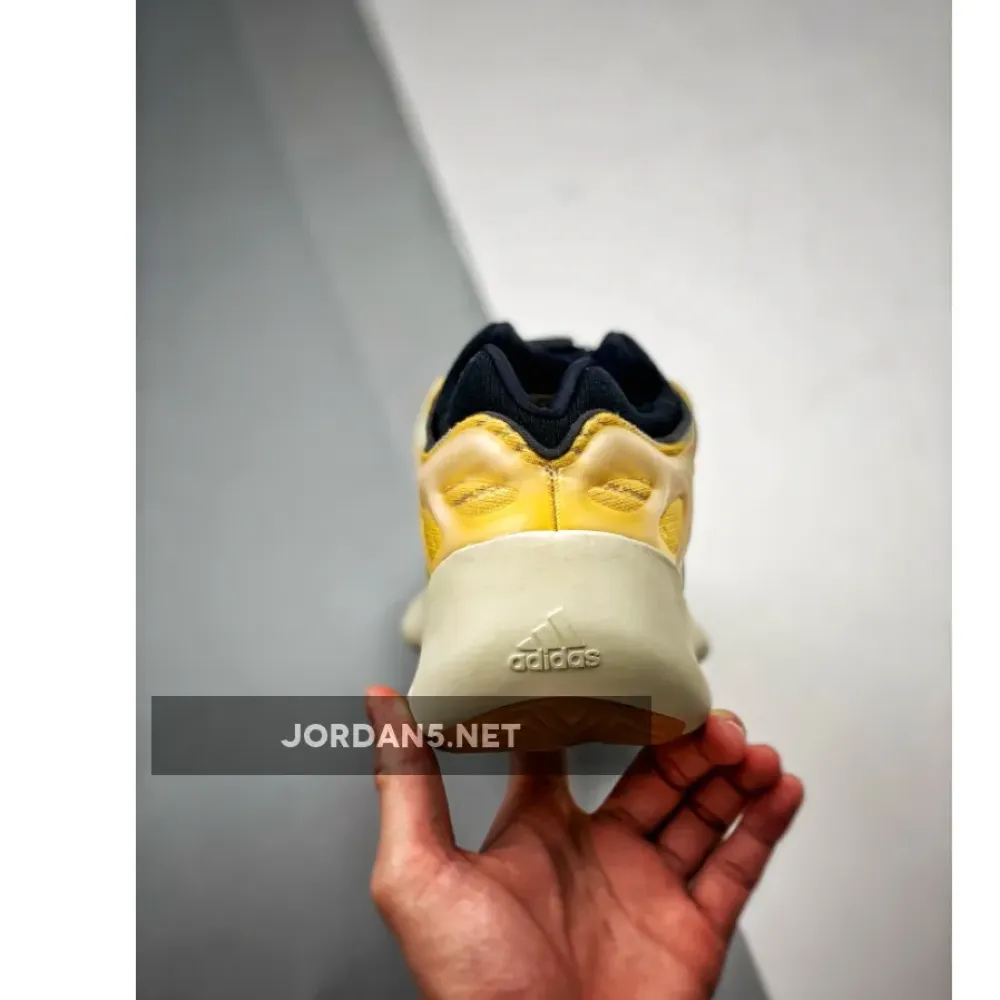 adidas Yeezy 700 V3 “Mono Safflower”  HP5425