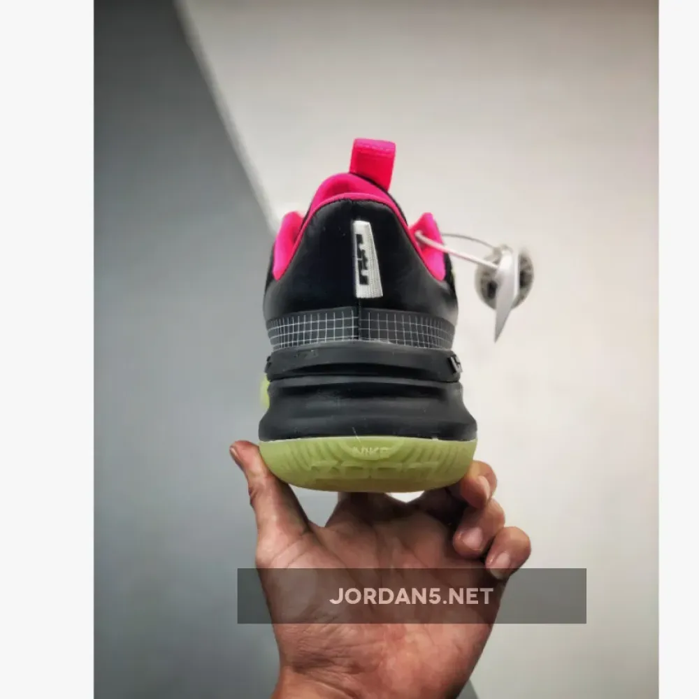 Nike LeBron Ambassador 13 ‘Yeezy’ CQ9329-001