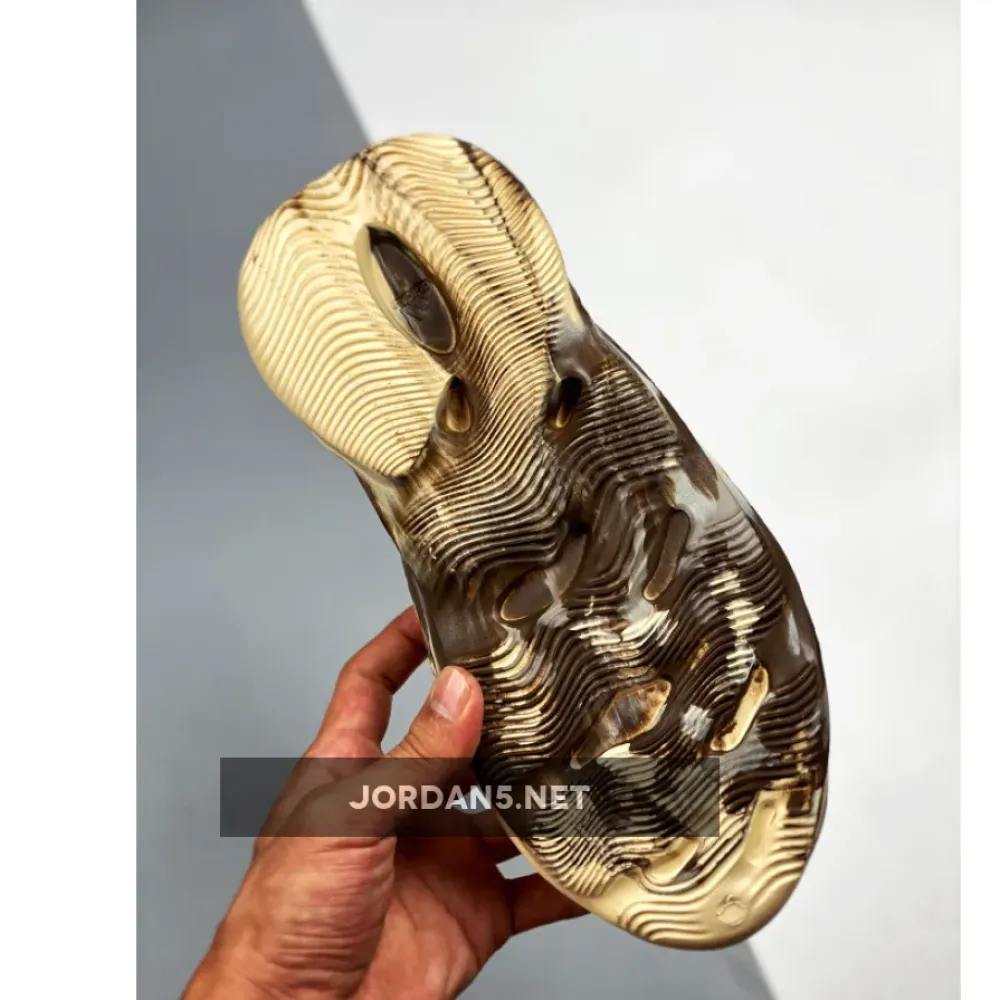 adidas Yeezy Foam Runner “MX Cream Clay” GX8774