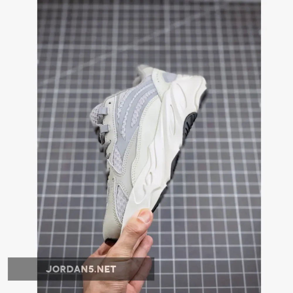 adidas Yeezy 700 V2 “Static”  EF2829