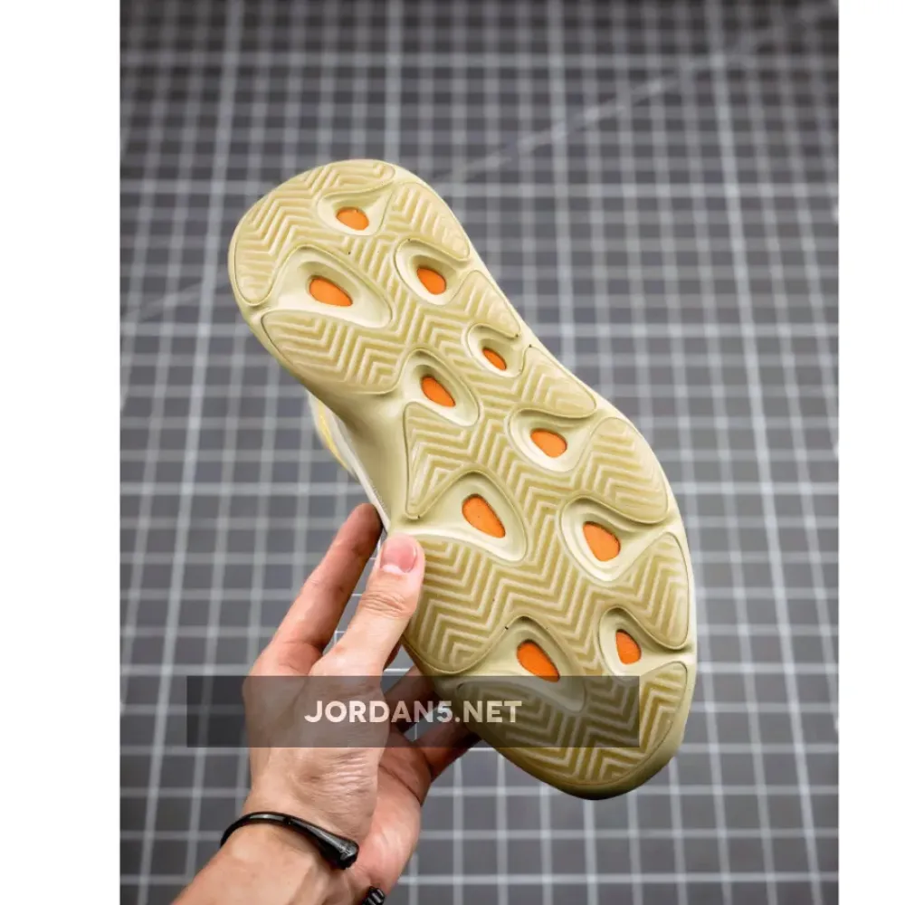 adidas Yeezy 700 V3 “Safflower”  G54853