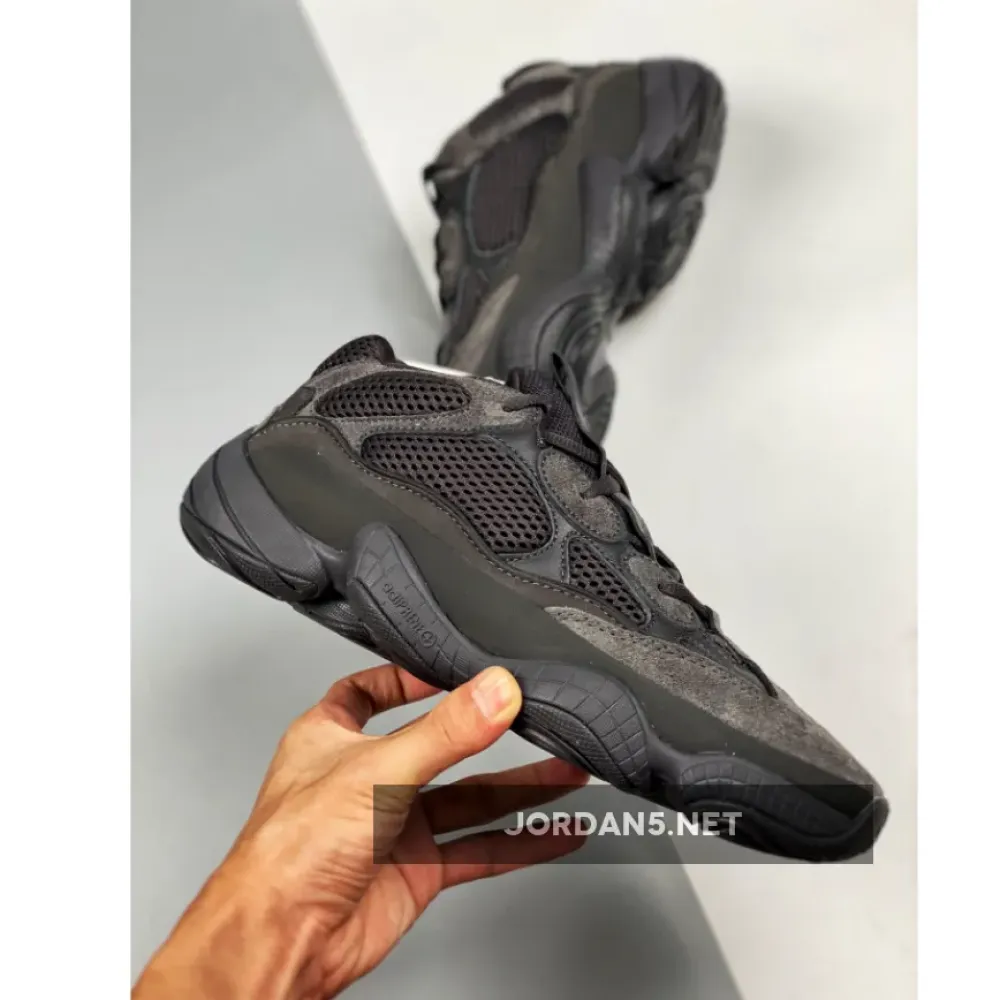 adidas Yeezy 500 “Utility Black”  F36640