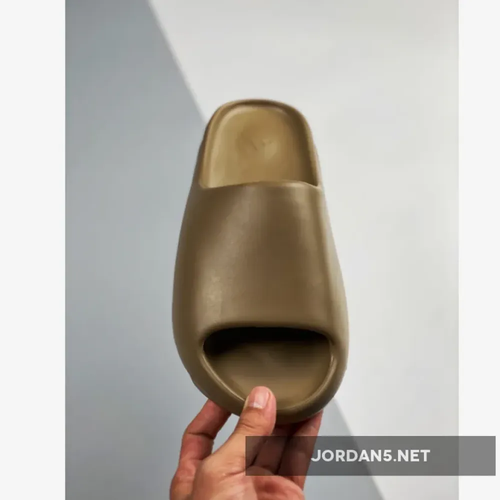 adidas Yeezy Slide Brown 1680509831
