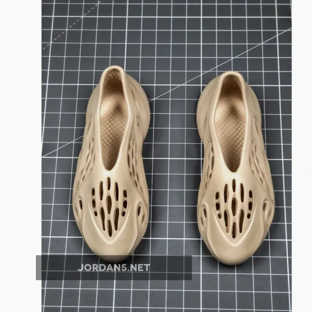 adidas Yeezy Foam Runner Khaki 1680510089