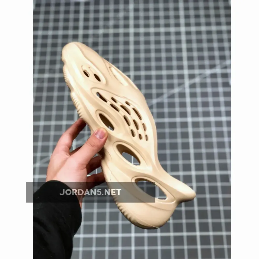 adidas Yeezy Foam Runner Khaki 1680510089