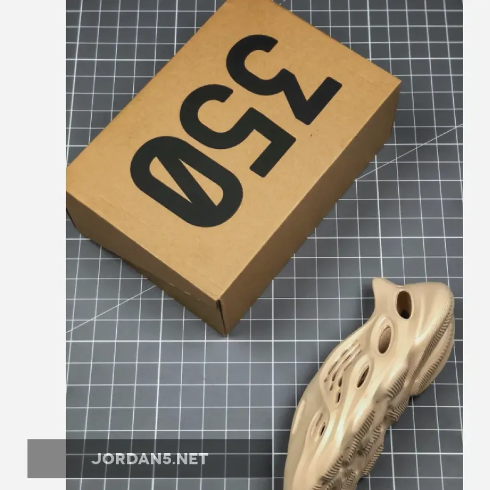 adidas Yeezy Foam Runner Khaki 1680510089