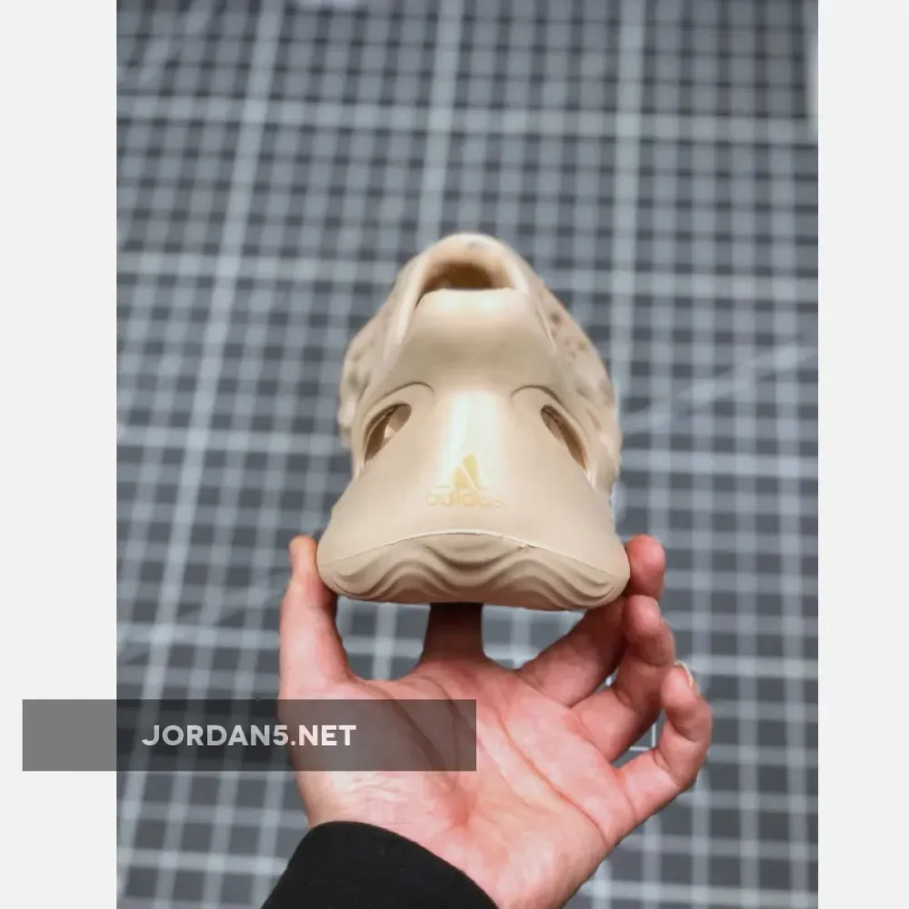 adidas Yeezy Foam Runner Khaki 1680510089