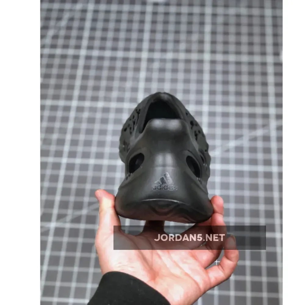 adidas Yeezy Foam Runner Black 1680510091