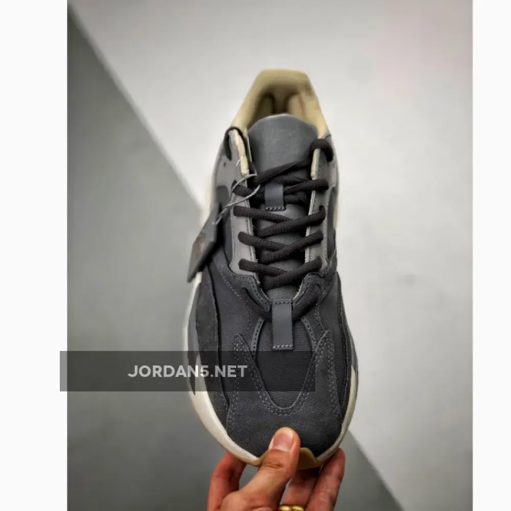 adidas Yeezy Boost 700 ‘Magnet’  FV9922