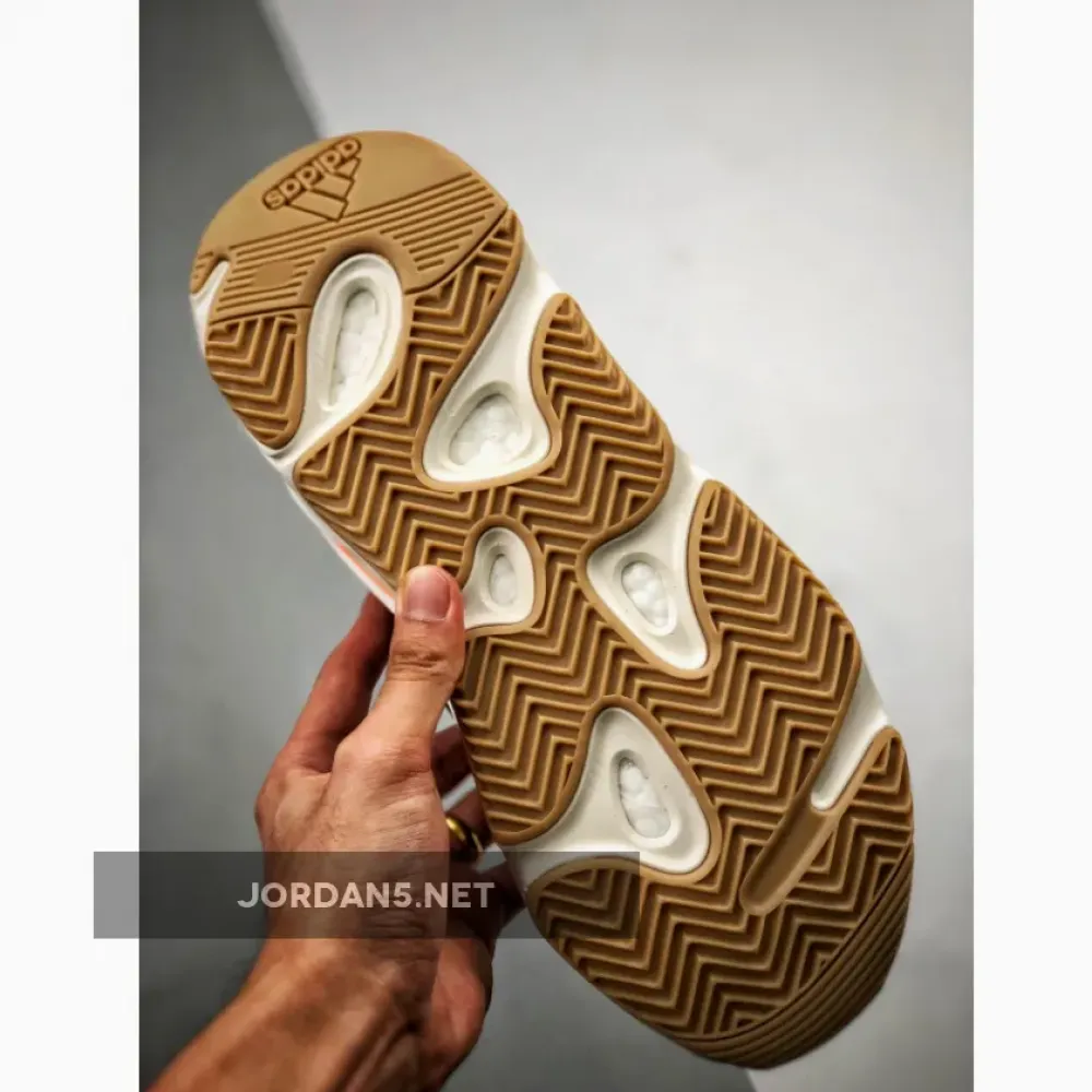 adidas Yeezy Boost 700 ‘Magnet’  FV9922