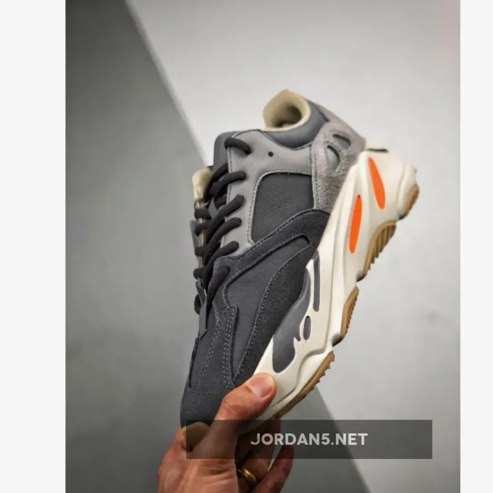 adidas Yeezy Boost 700 ‘Magnet’  FV9922