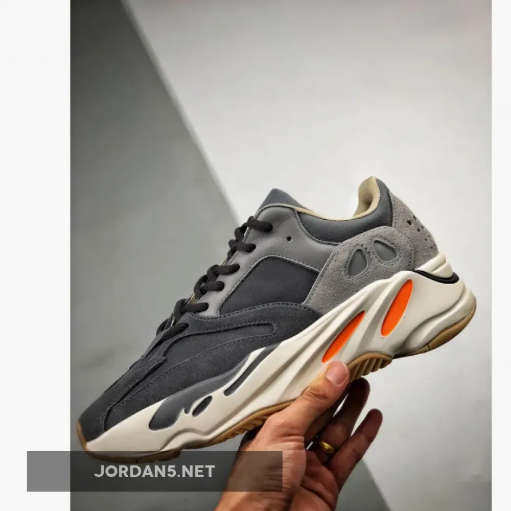 adidas Yeezy Boost 700 ‘Magnet’  FV9922
