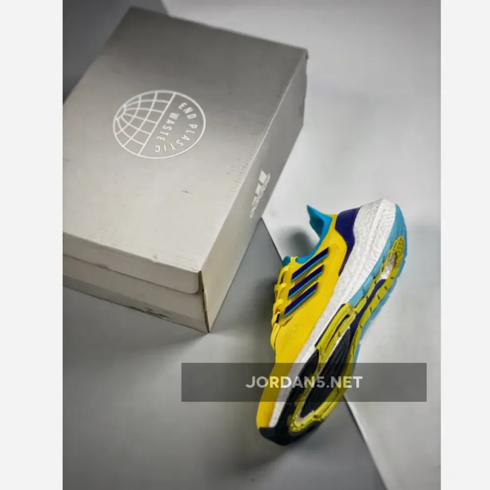 adidas Ultra Boost 2022 Yellow/Legacy Indigo-Sky Rush GW1710