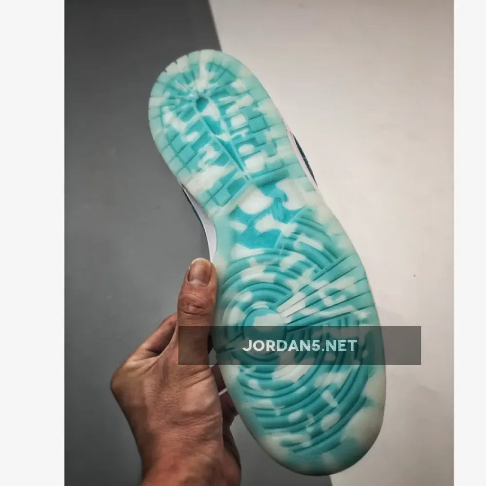 Nike Dunk Low “Ocean” Summit White/Bright Spruce  DV3029-100