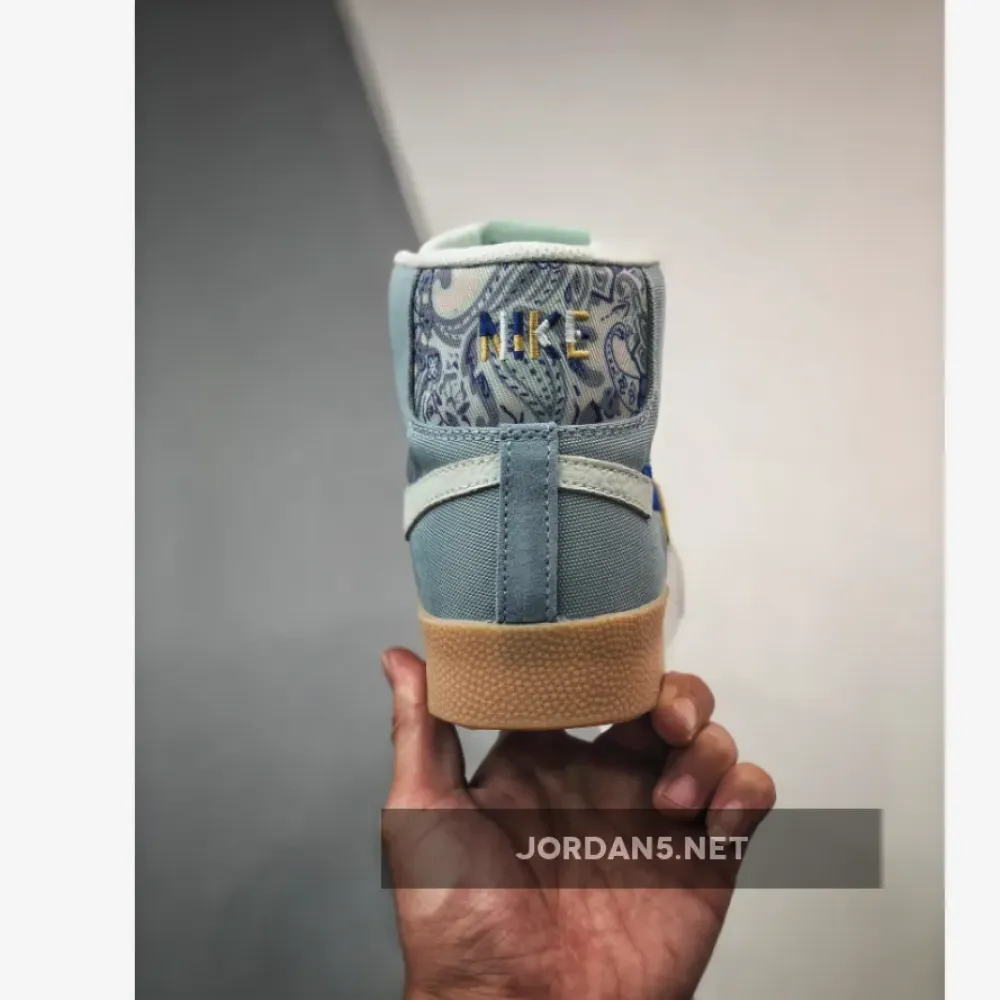 Nike SB Blazer Mid Boarder Blue/Celery/Barely Green/Racer Blue DM0859-400