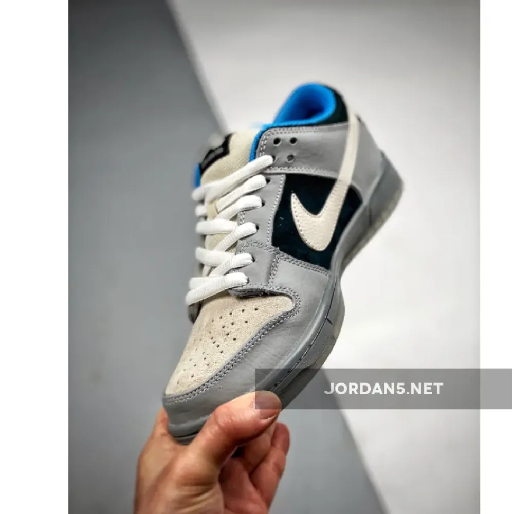 Premier x Nike SB Dunk Low Cool Grey/White-Wolf Grey-University Blue 313170-014