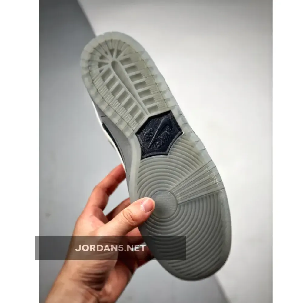 Premier x Nike SB Dunk Low Cool Grey/White-Wolf Grey-University Blue 313170-014