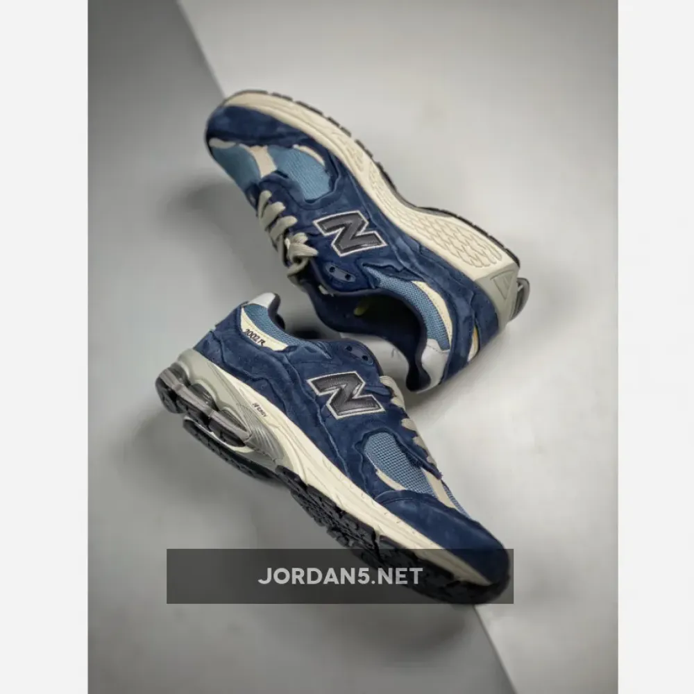 New Balance 2002R Protection Pack Dark Navy Grey M2002RDF