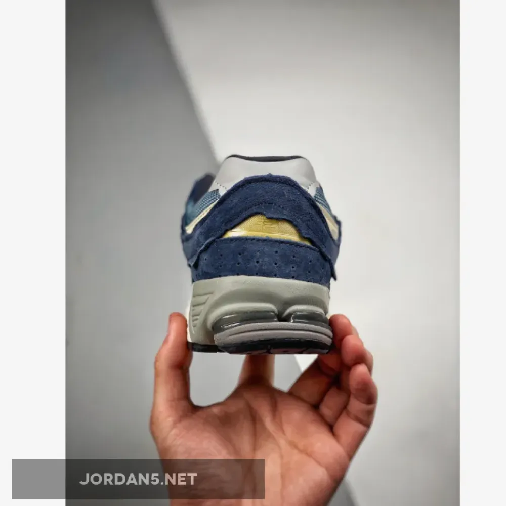 New Balance 2002R Protection Pack Dark Navy Grey M2002RDF