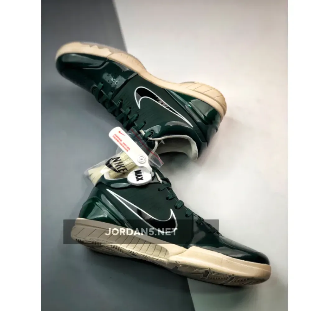 Undefeated x Nike Kobe 4 Protro “Bucks” Fir/Multi-Color  CQ3869-301